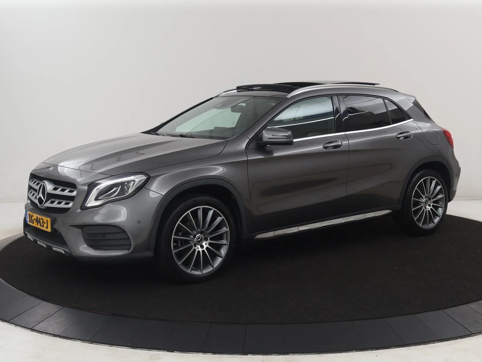 Mercedes-Benz GLA-Klasse (2019) — foto 1