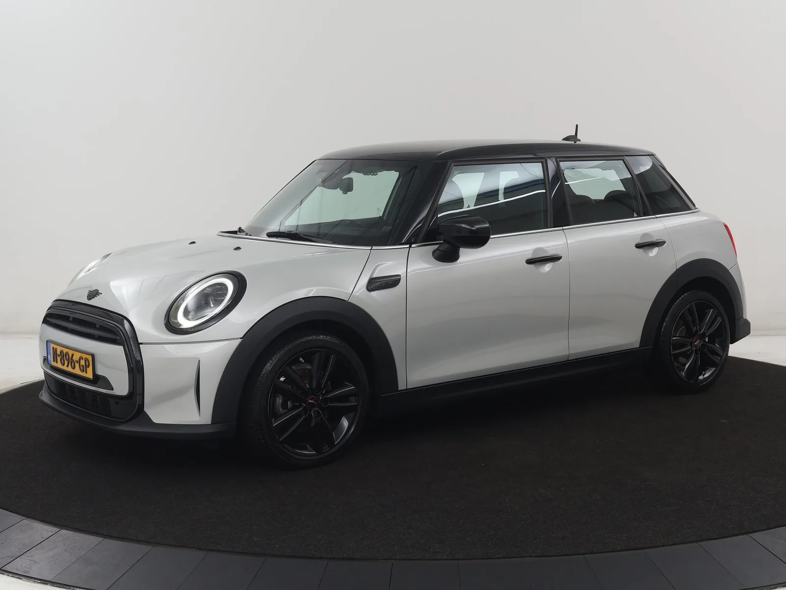 MINI Cooper (2021) — foto 1