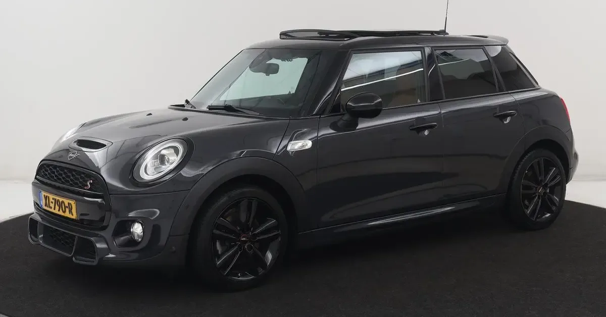 MINI Cooper (2019) — foto 1