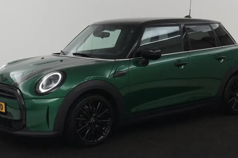 MINI Cooper (2022)