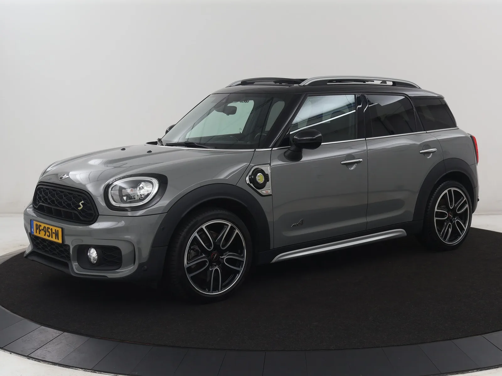 MINI Countryman (2017) — foto 1