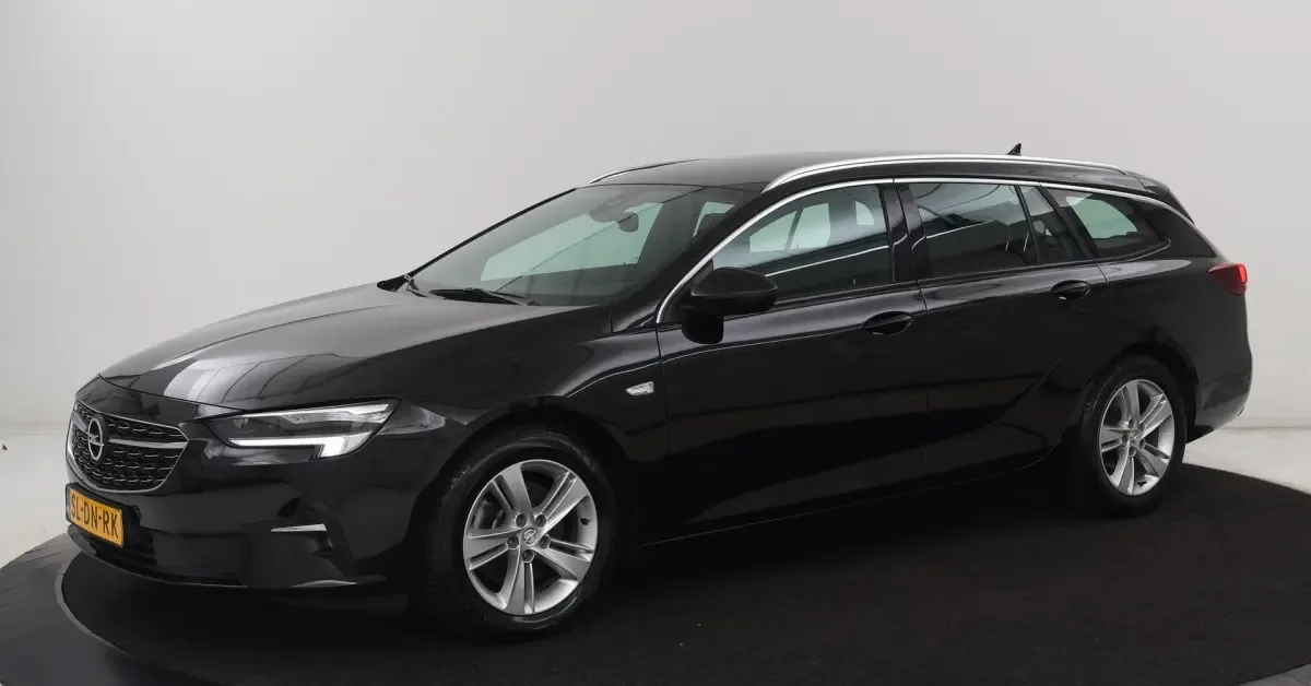 Opel Insignia (2021) — foto 1