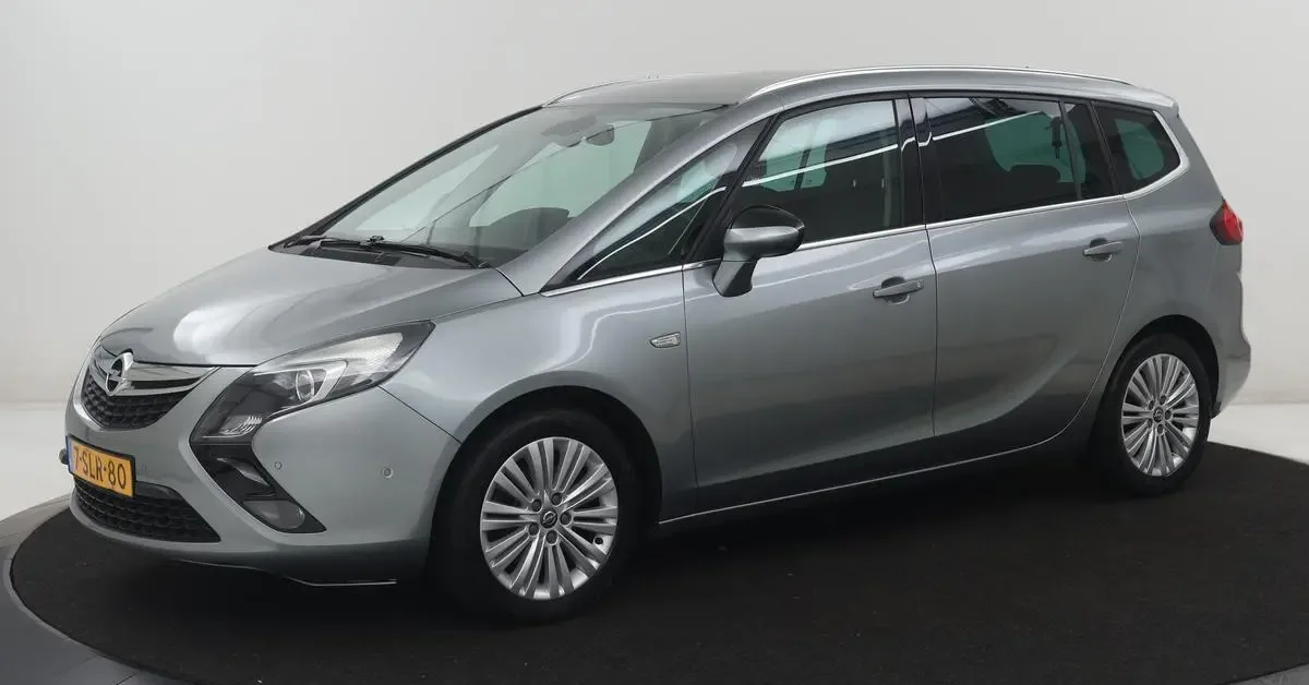 Opel Zafira (2013) — foto 1