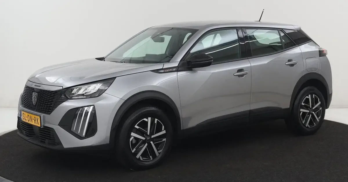 Peugeot 2008 (2025) — foto 1
