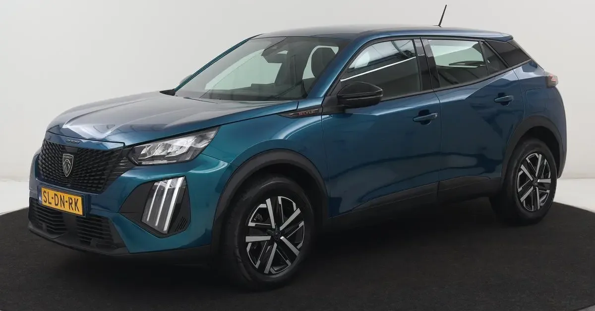 Peugeot 2008 (2025) — foto 1