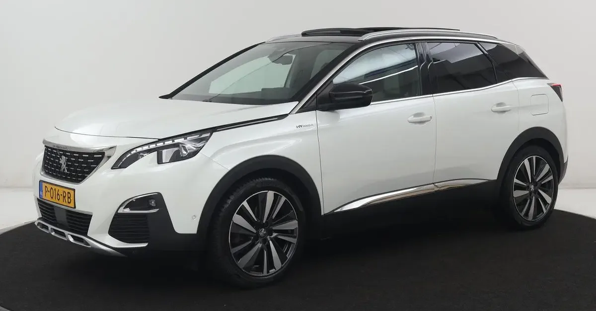 Peugeot 3008 (2020) — foto 1