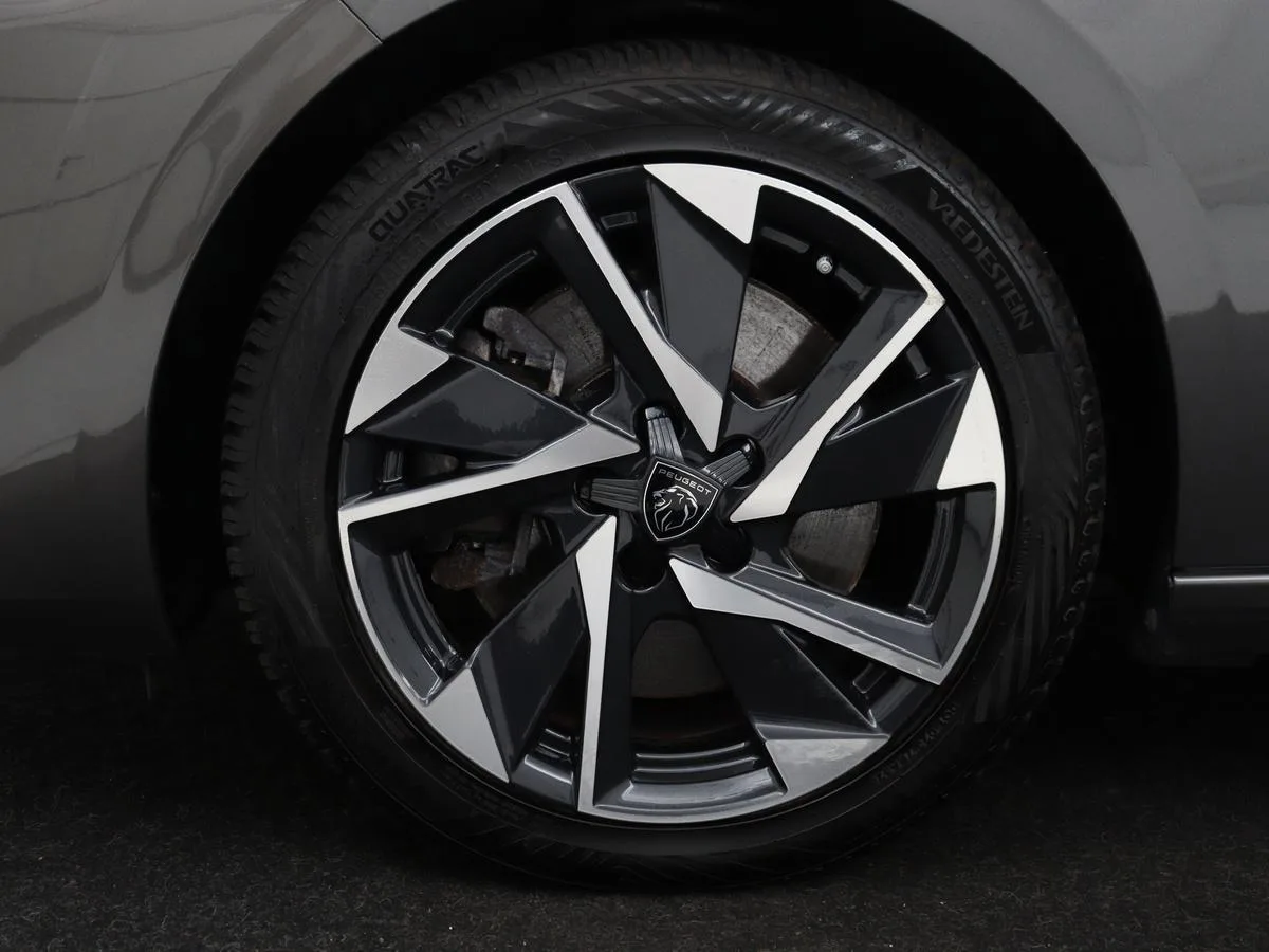 Peugeot 308 (2023) — foto 1