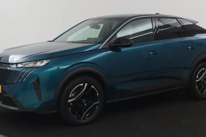 Peugeot e-3008 (2025)