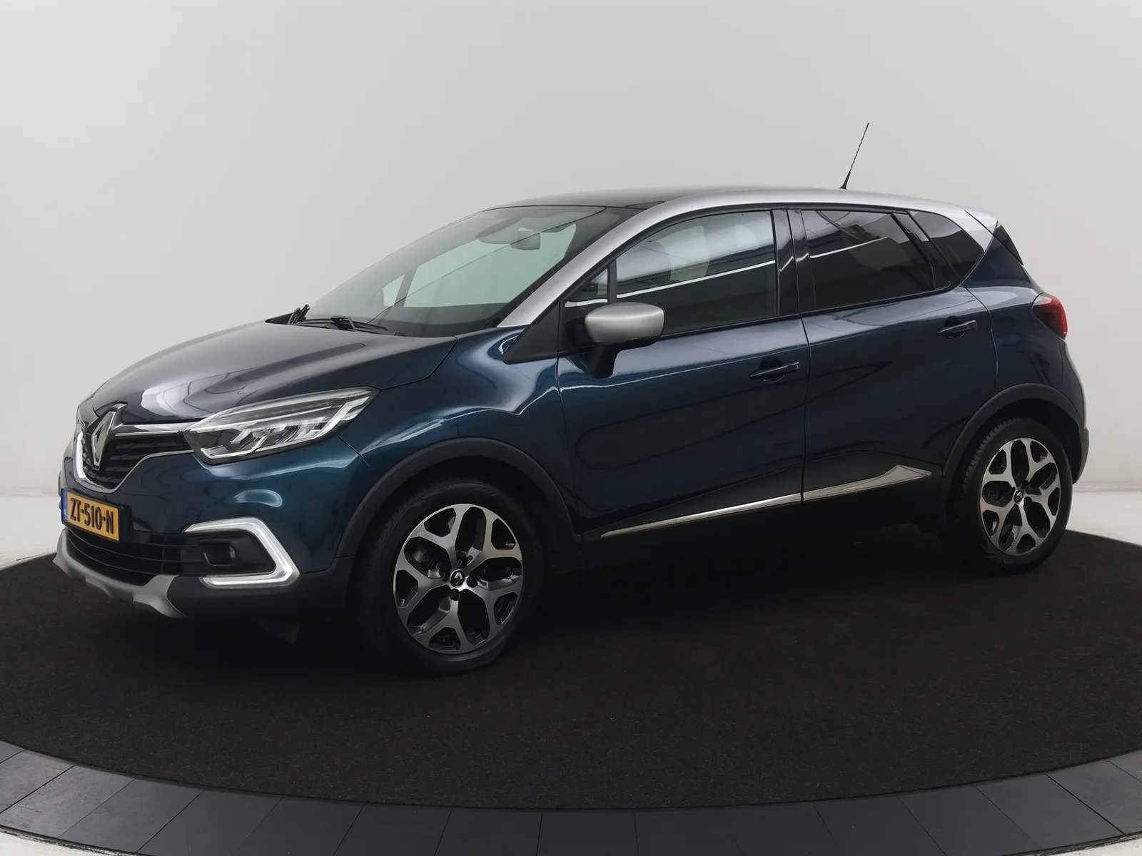 Renault Captur (2019) — foto 1