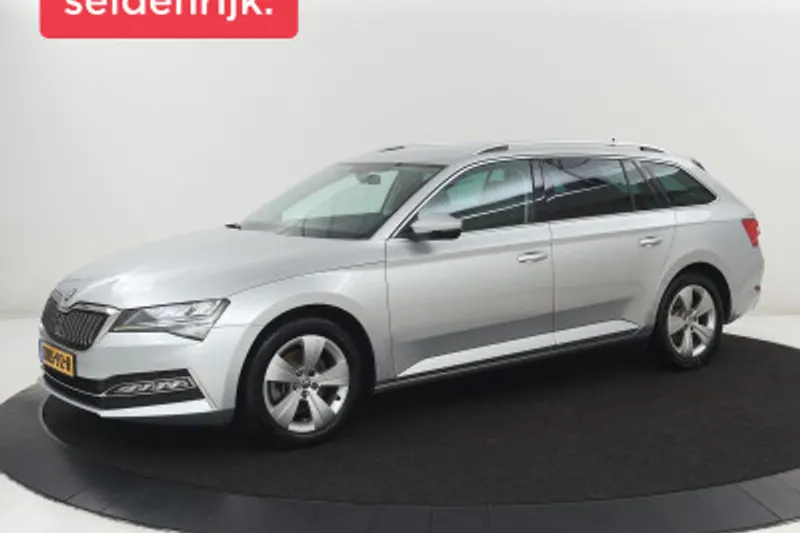 Škoda Superb (2022)