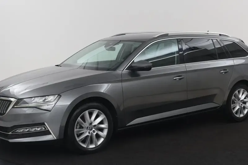 Škoda Superb (2022)