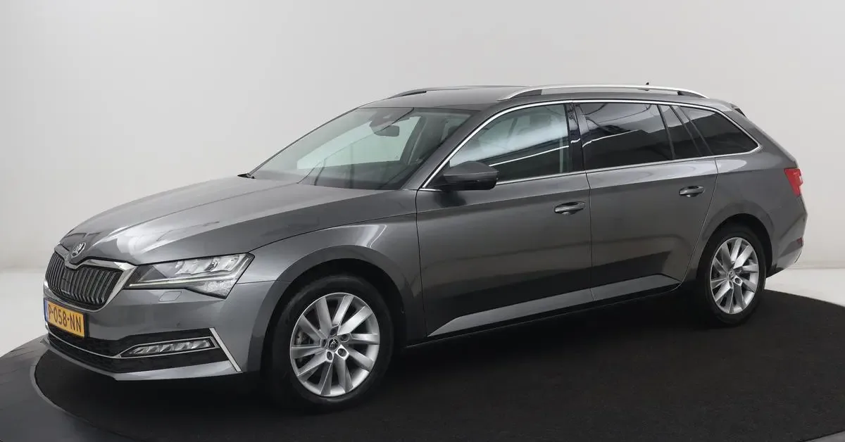 Škoda Superb (2022) — foto 1