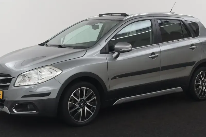 Suzuki S-Cross (2016)