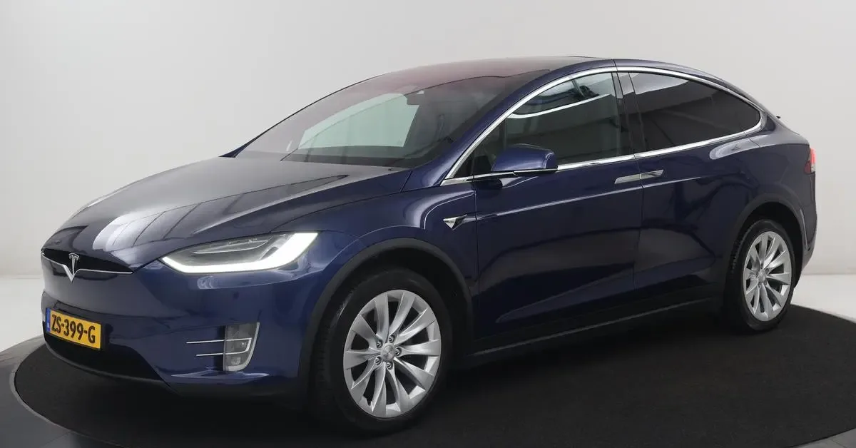 Tesla Model X (2019) — foto 1