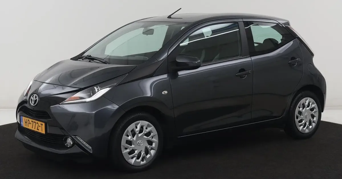 Toyota Aygo (2015) — foto 1