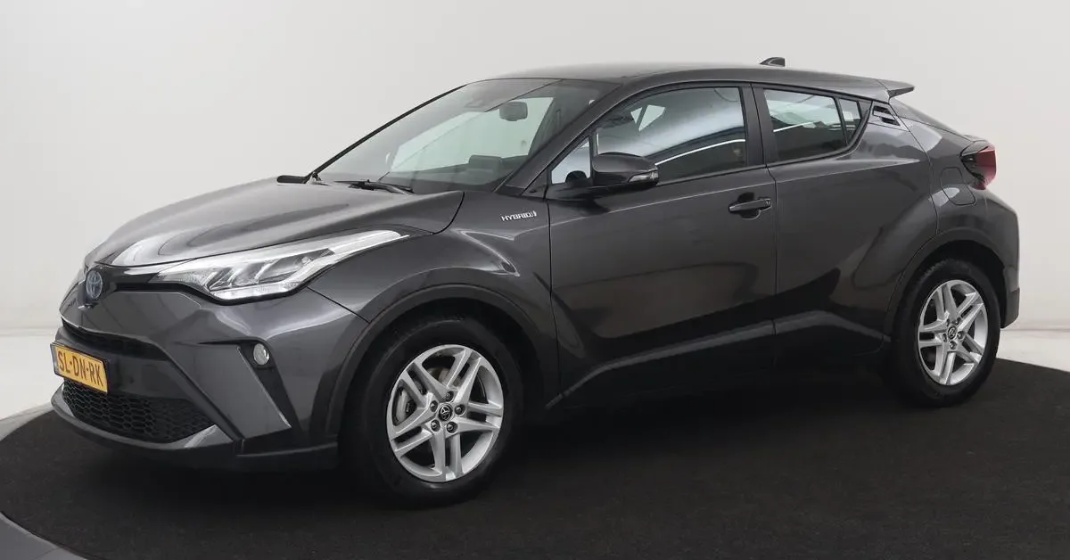 Toyota C-HR (2021) — foto 1