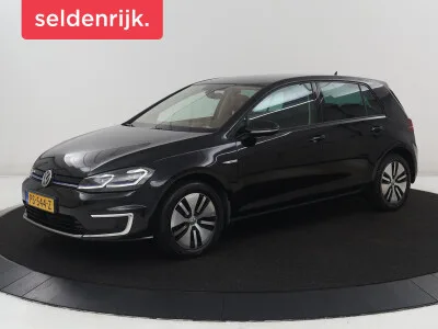 Volkswagen E-Golf (2017) — foto 1