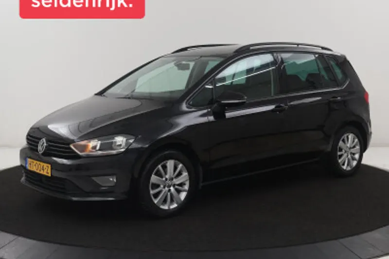 Volkswagen Golf Sportsvan (2015)