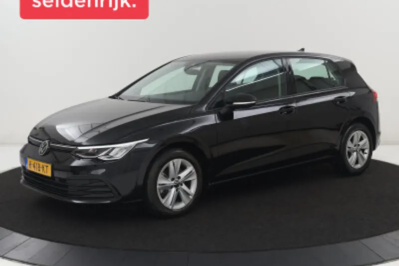 Volkswagen Golf (2022)