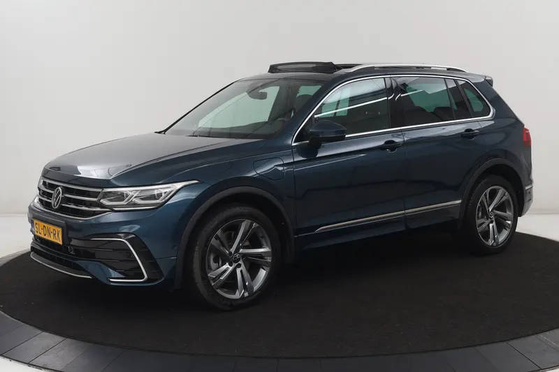 Volkswagen Tiguan (2023)