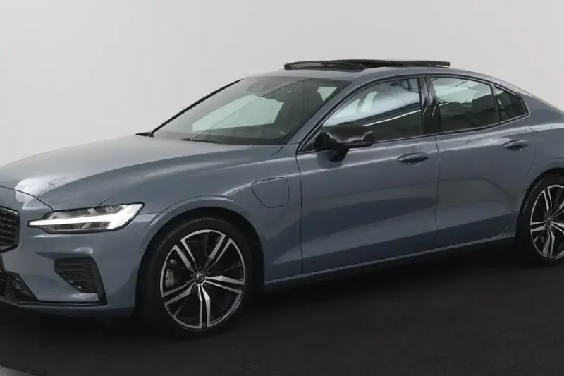 Volvo S60 (2022)