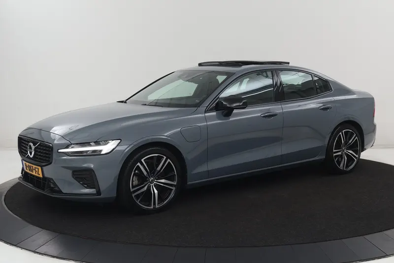 Volvo S60 (2022)