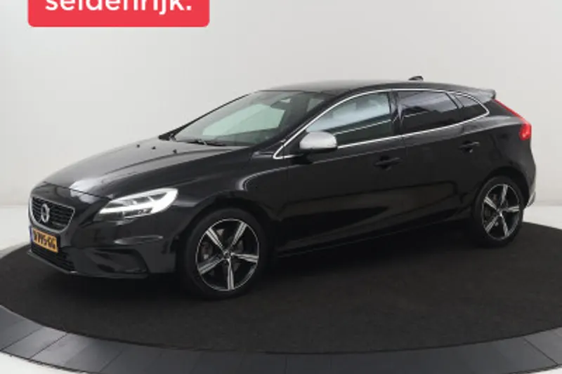 Volvo V40 (2020)