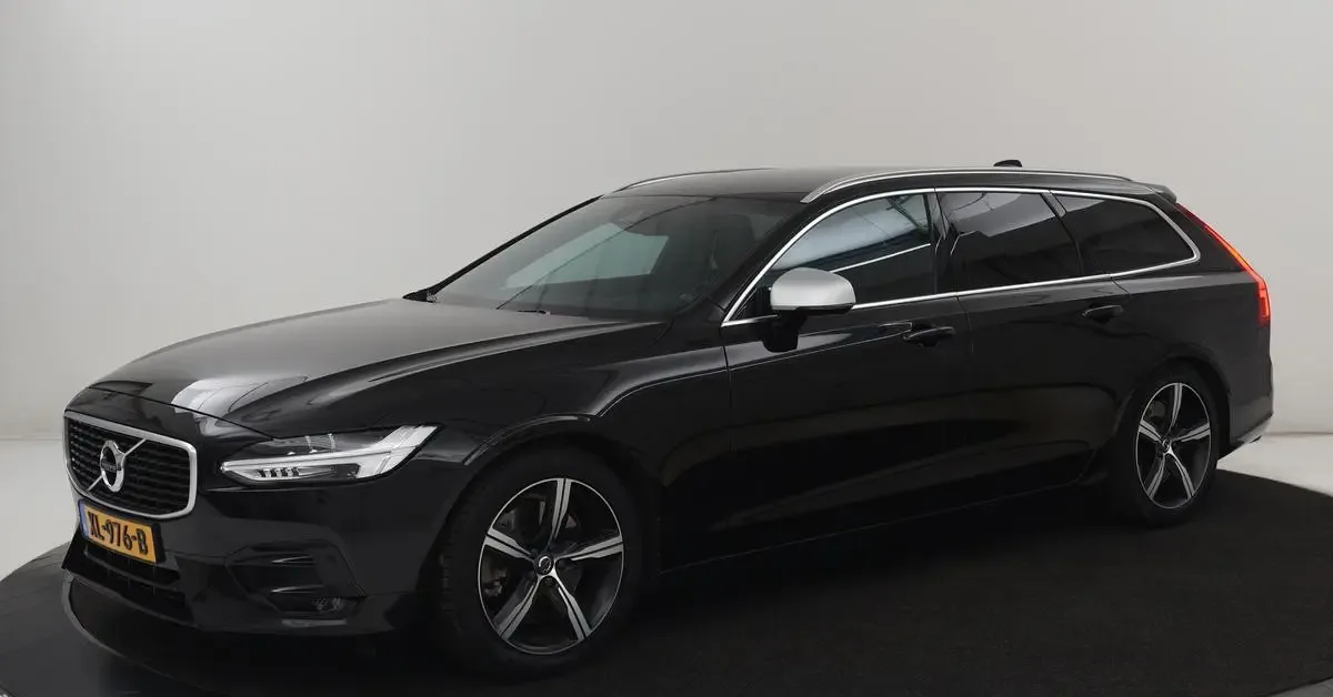 Volvo V90 (2018) — foto 1