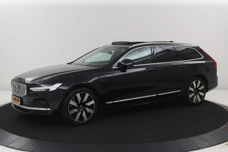 Volvo V90 (2023)