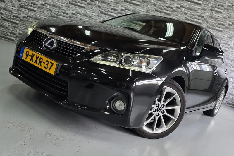 Lexus CT (2013)