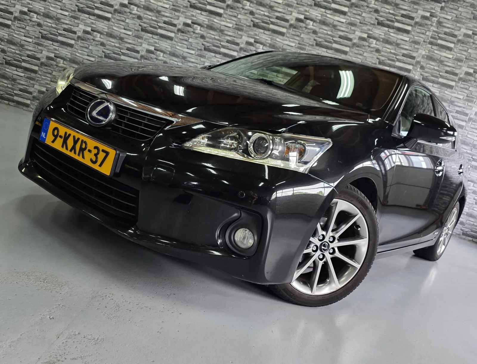 Lexus CT (2013) — foto 1