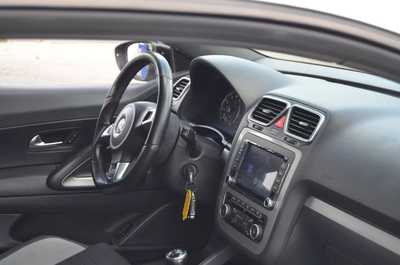Volkswagen Scirocco (2018) — foto 1