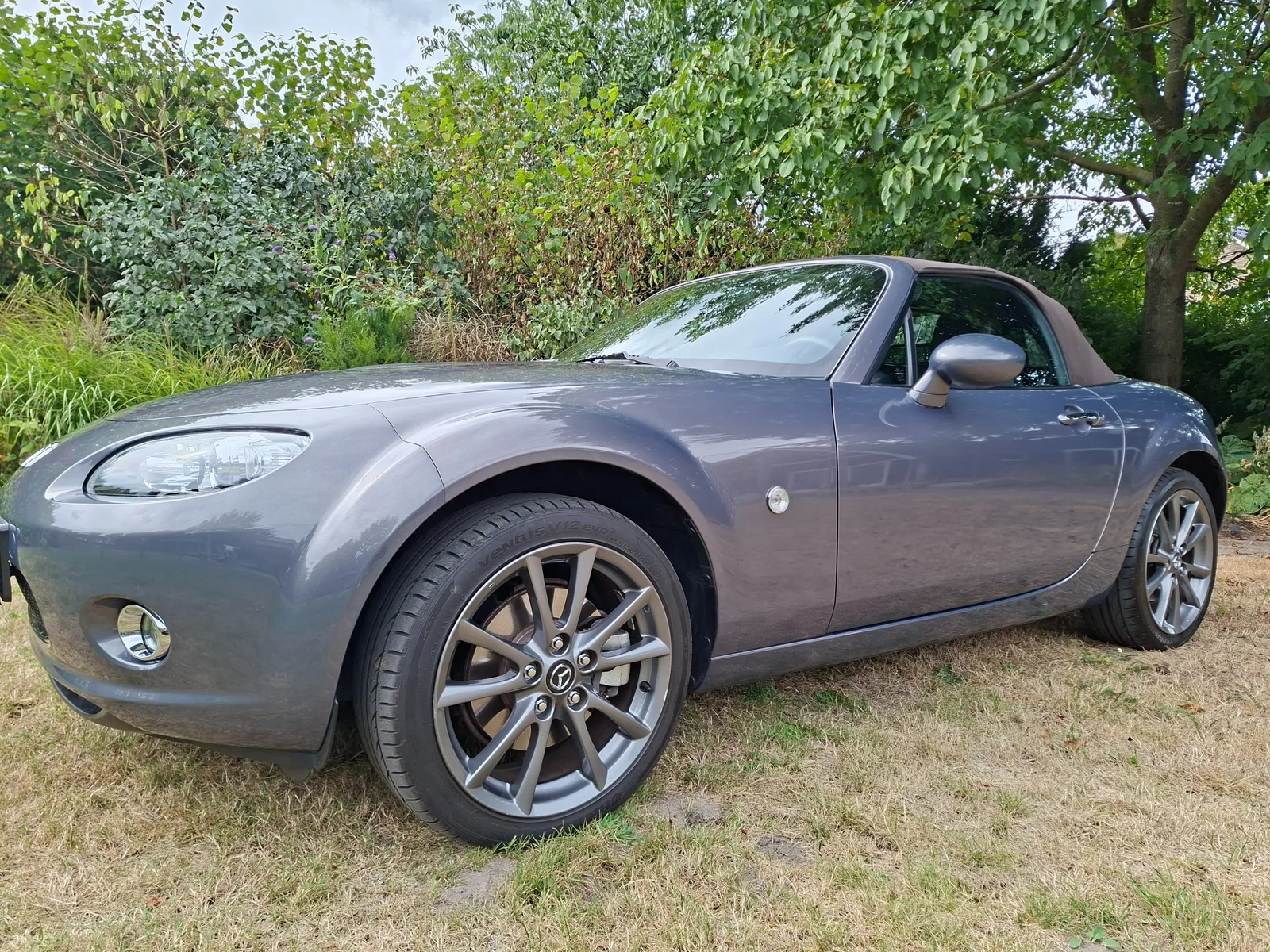 Mazda MX-5 (2008) — foto 1