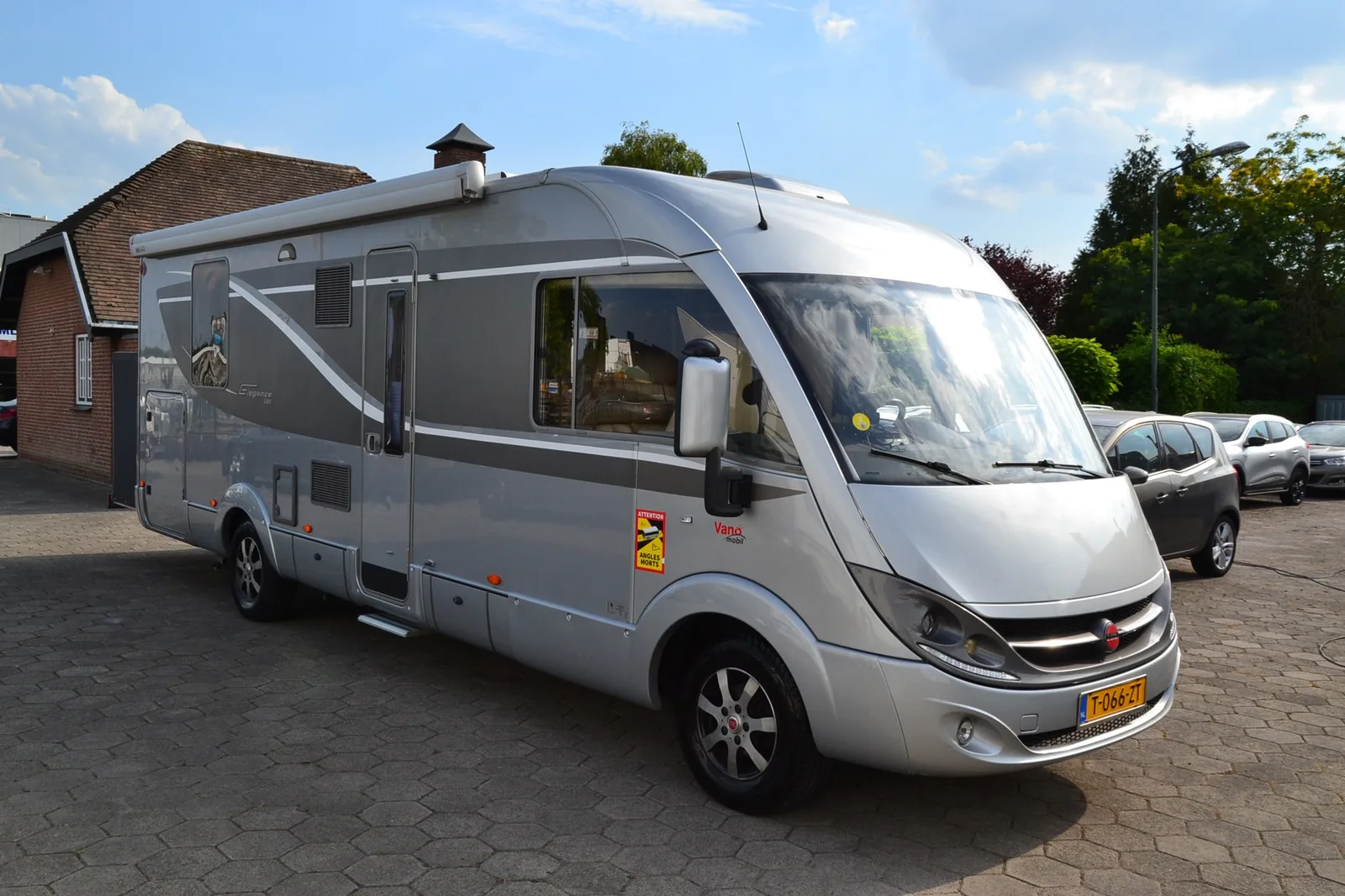 Bürstner BU I800 (2012) — foto 1