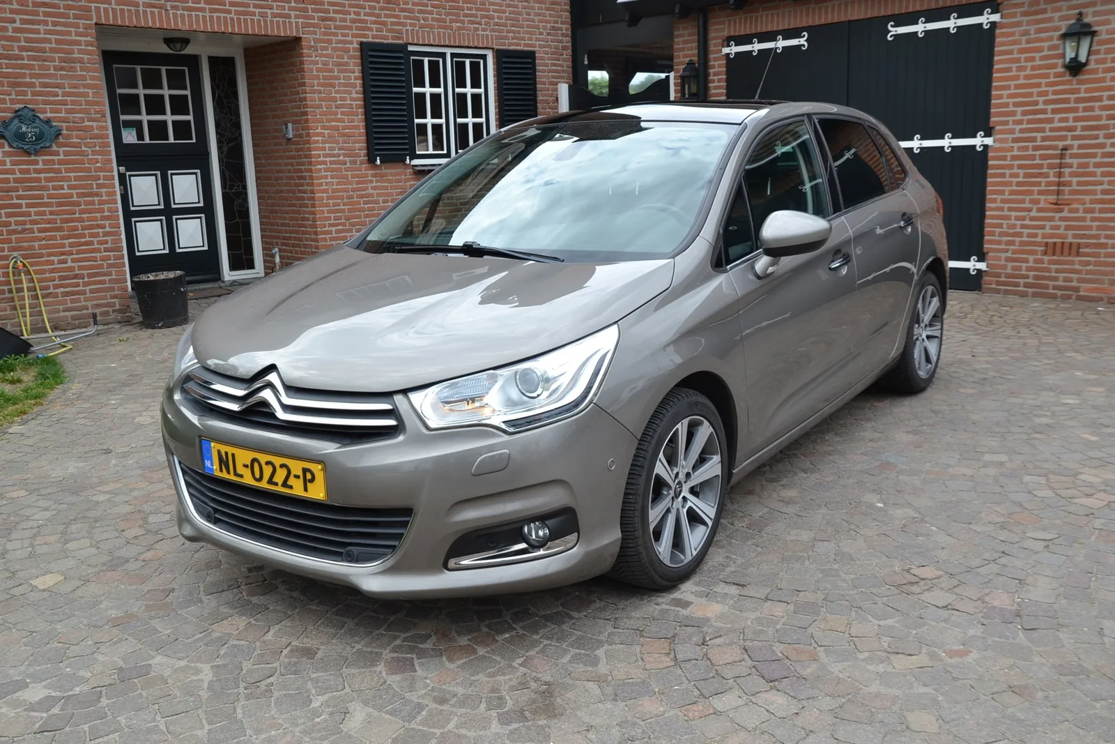 Citroën C4 (2016) — foto 1