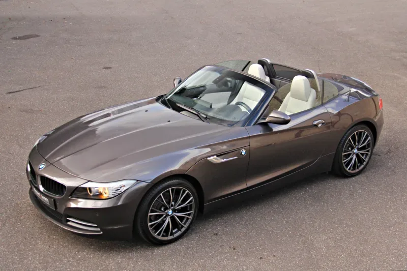 BMW Z4 (2011) — foto 1