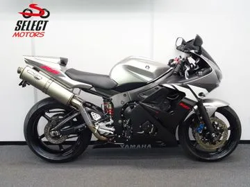 Yamaha YZF-R6 (2003) — foto 1