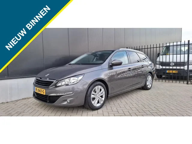 Peugeot 308 (2017) — foto 1