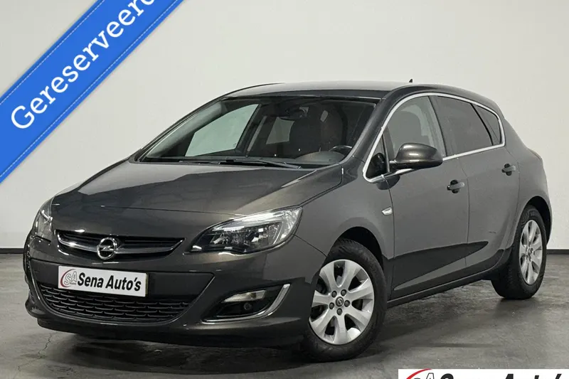 Opel Astra (2013)