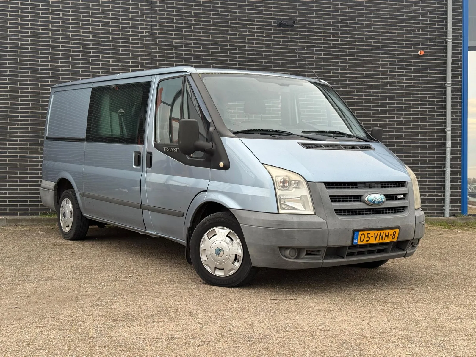 Ford Transit (2008) — foto 1