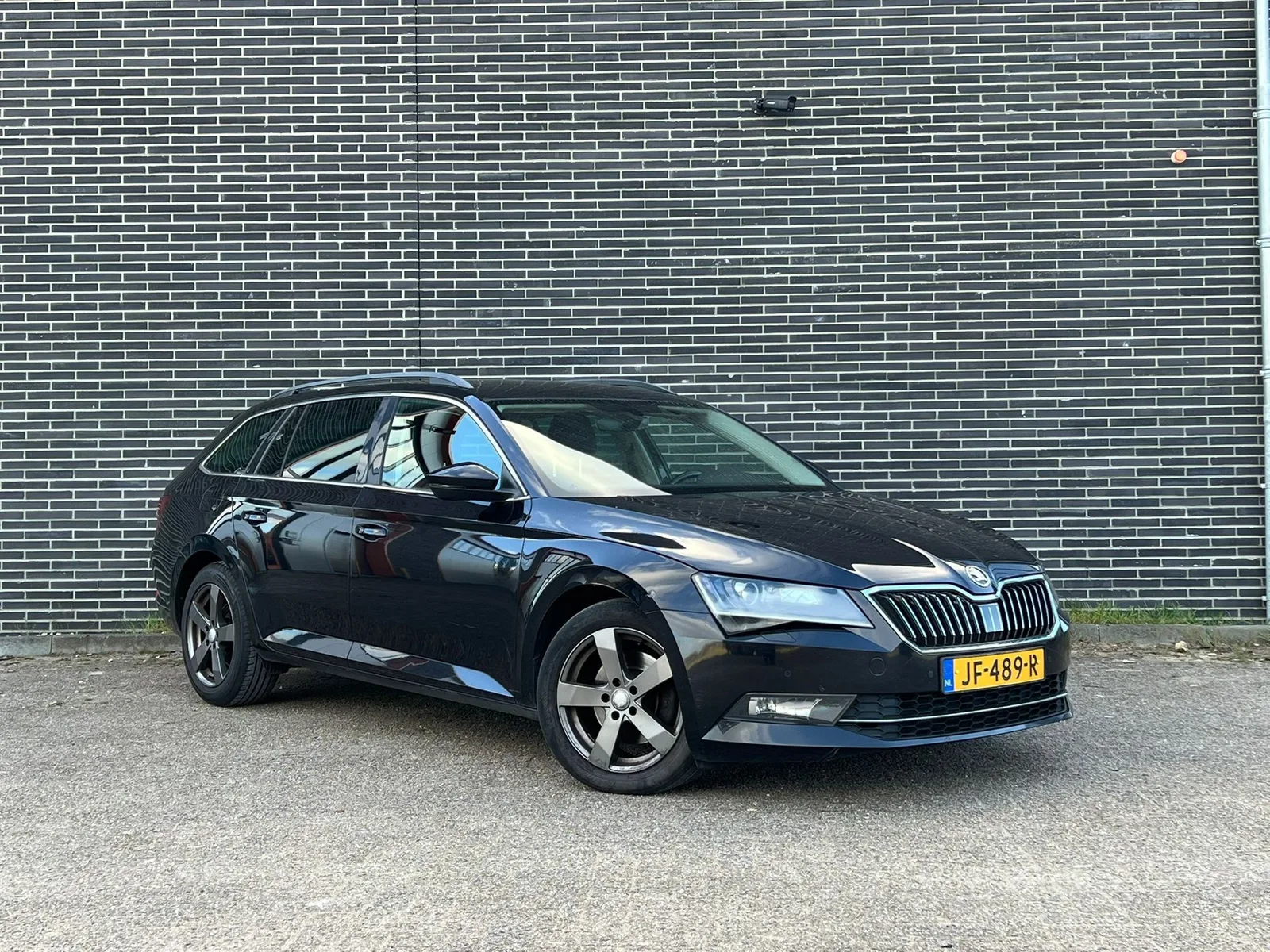 Škoda Superb (2016) — foto 1