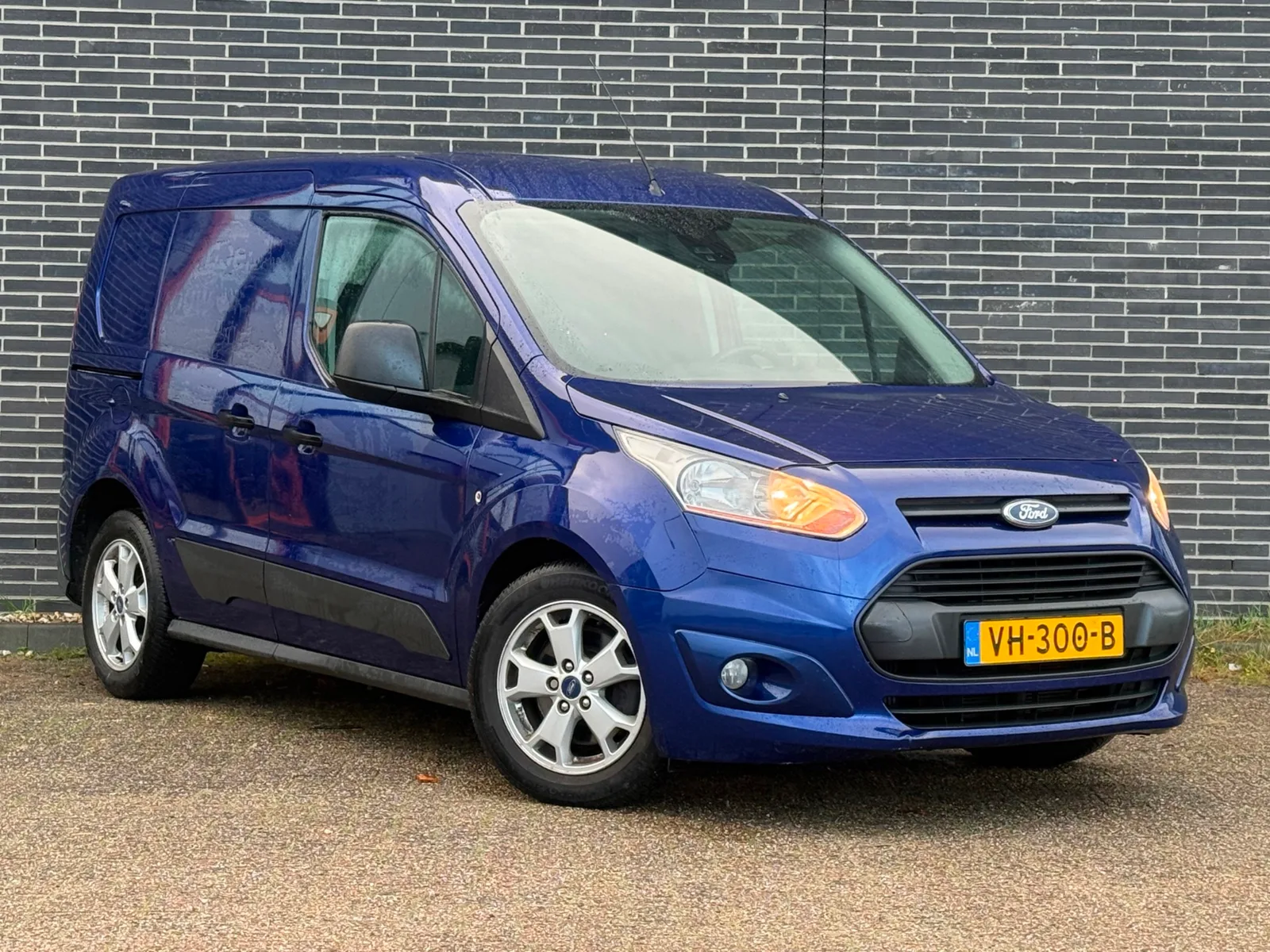 Ford Transit Connect (2014) — foto 1
