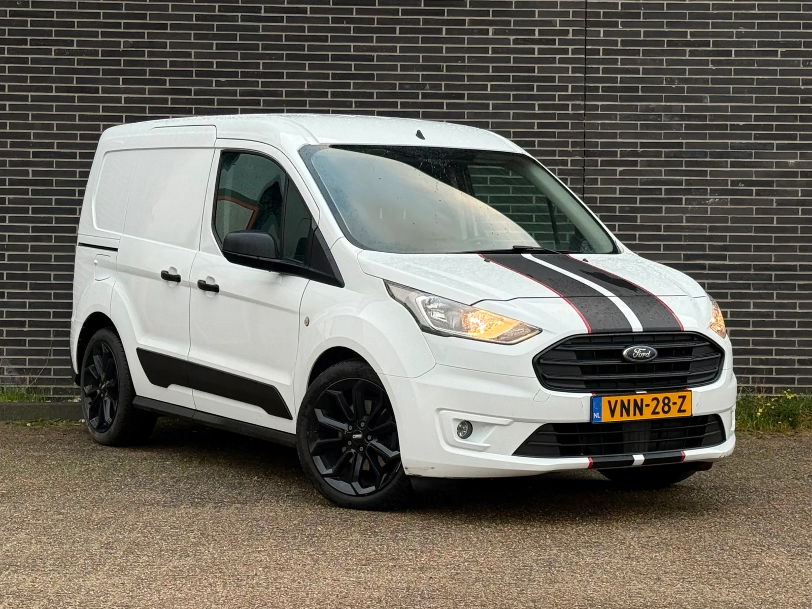 Ford Transit Connect (2019) — foto 1