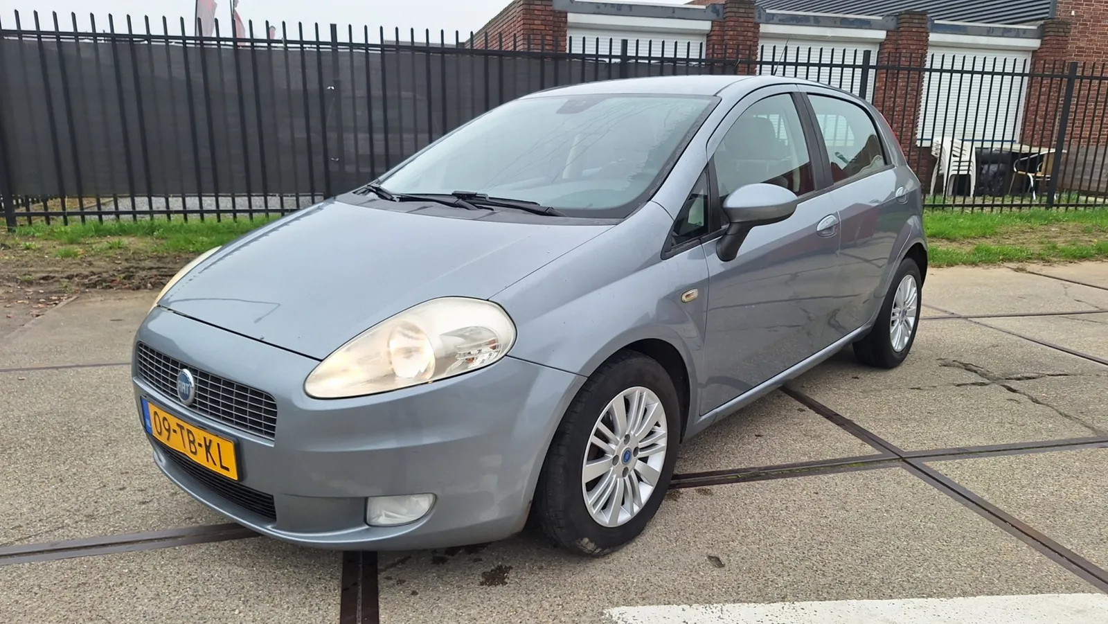 Fiat Grande Punto (2006) — foto 1