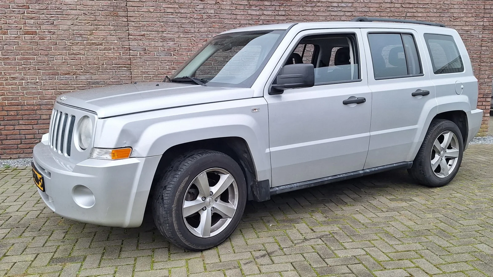 Jeep Patriot (2009) — foto 1