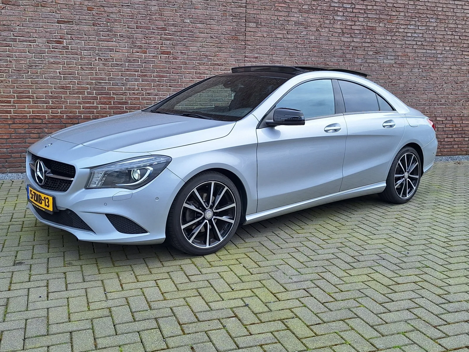 Mercedes-Benz CLA-Klasse (2015) — foto 1