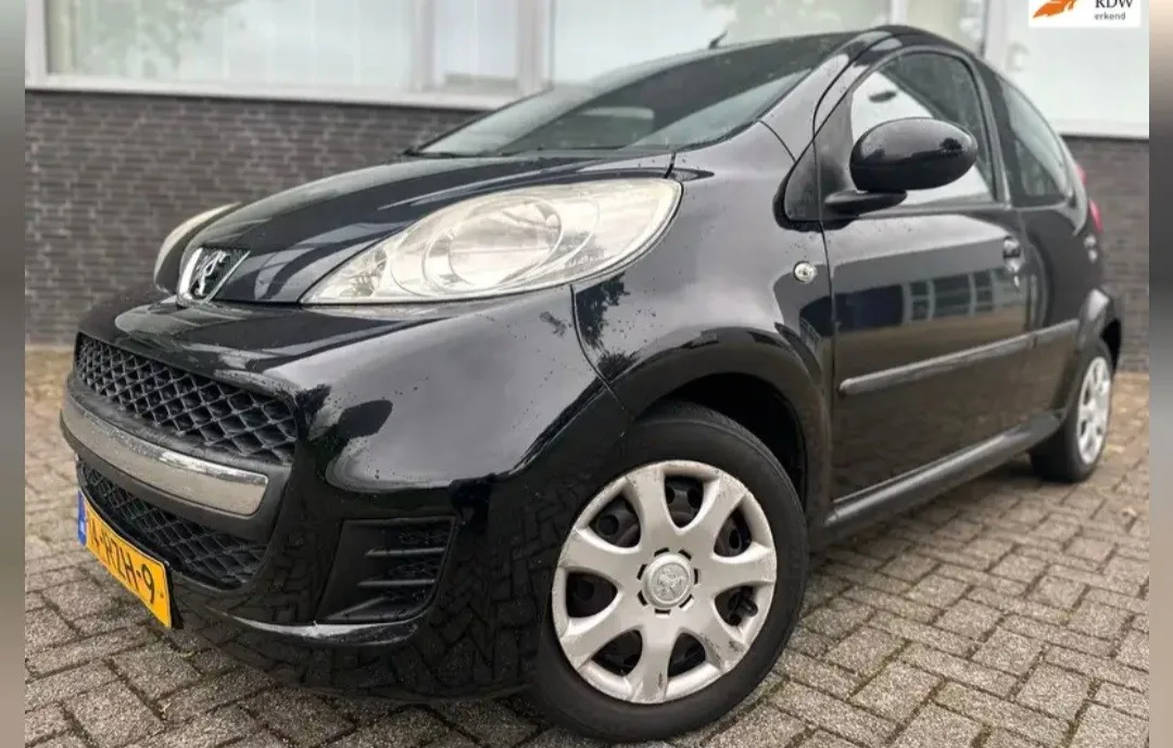 Peugeot 107 (2011) — foto 1