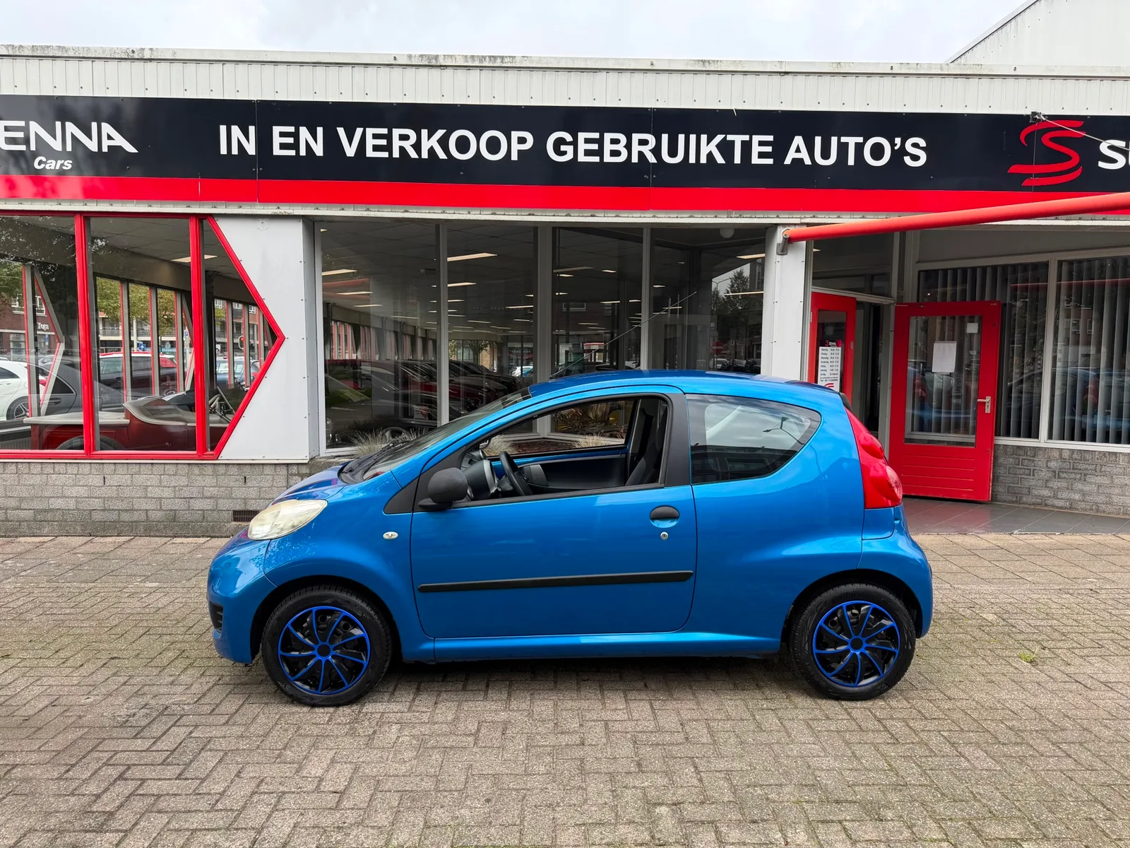 Peugeot 107 (2010) — foto 1