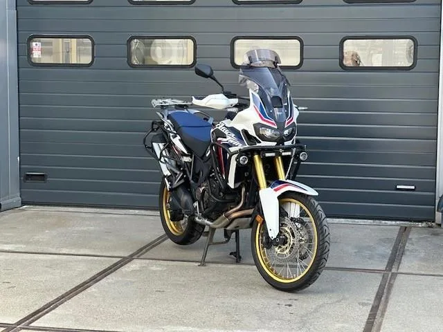 Honda Africa Twin Adventure Sports (2018) — foto 1