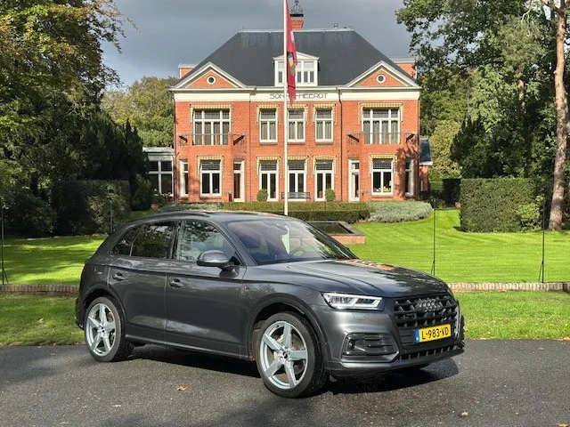 Audi Q5 (2020) — foto 1